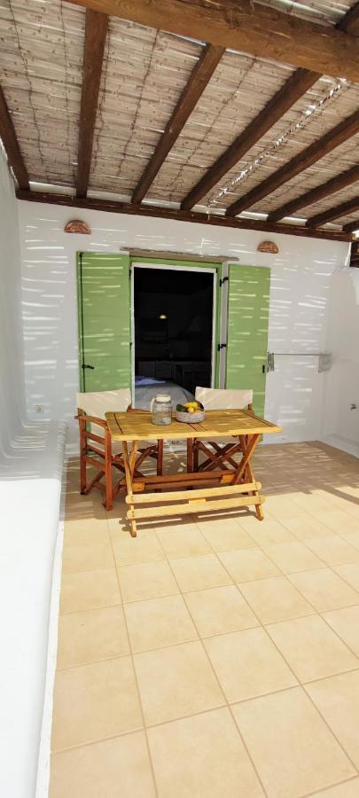 Orionides Apartment Tinos Ngoại thất bức ảnh